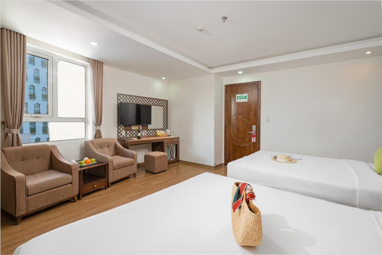 Pariat River Front Hotel Da Nang Buitenkant foto