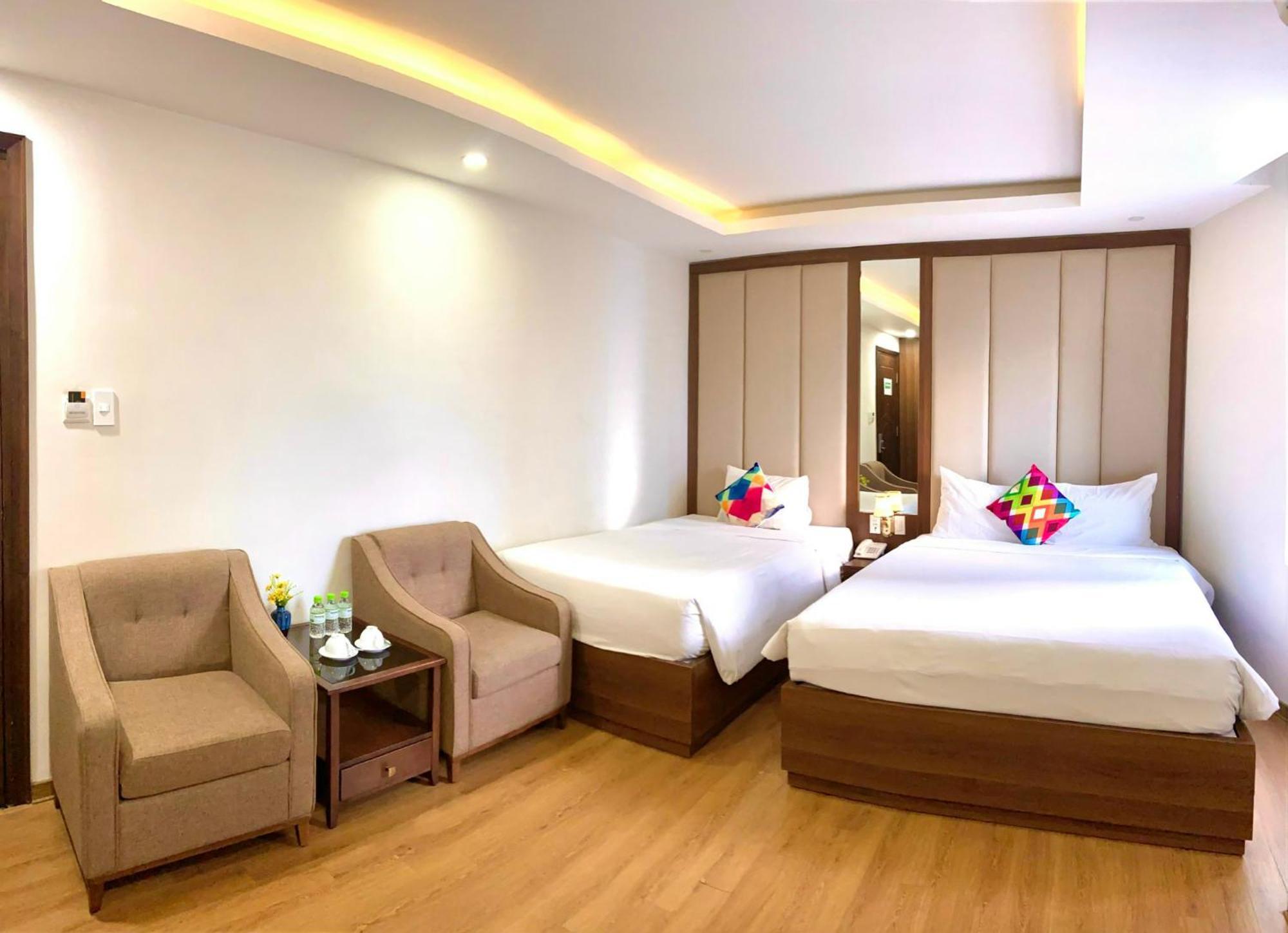 Pariat River Front Hotel Da Nang Buitenkant foto