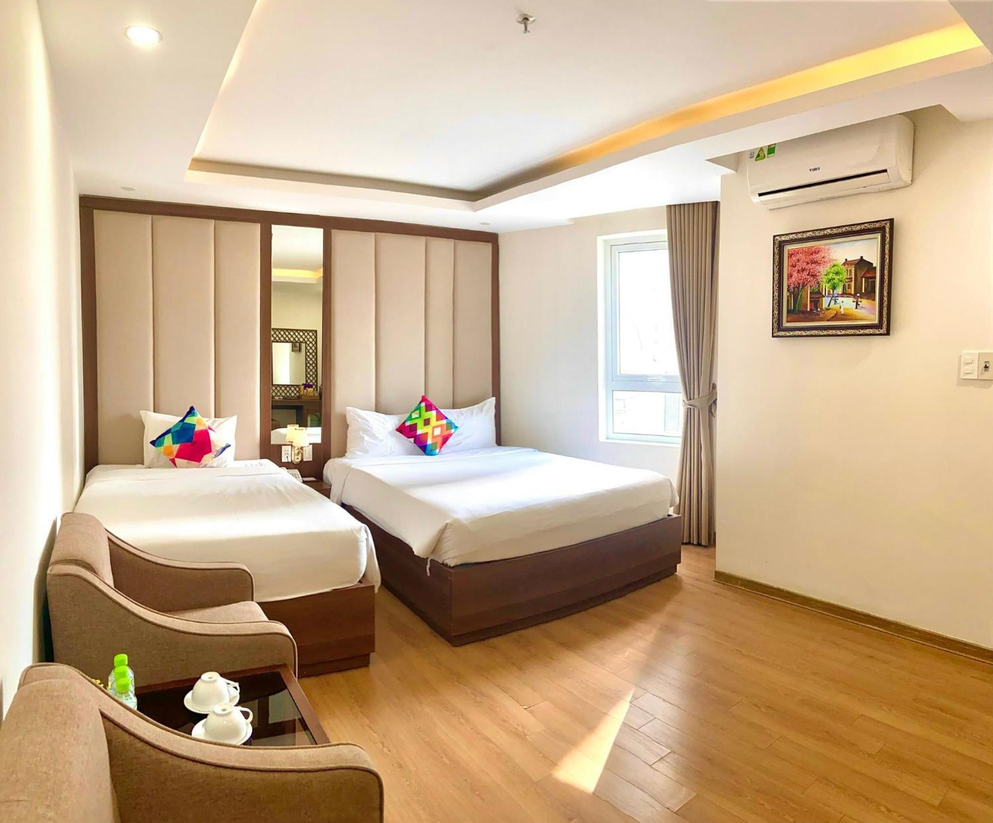 Pariat River Front Hotel Da Nang Buitenkant foto