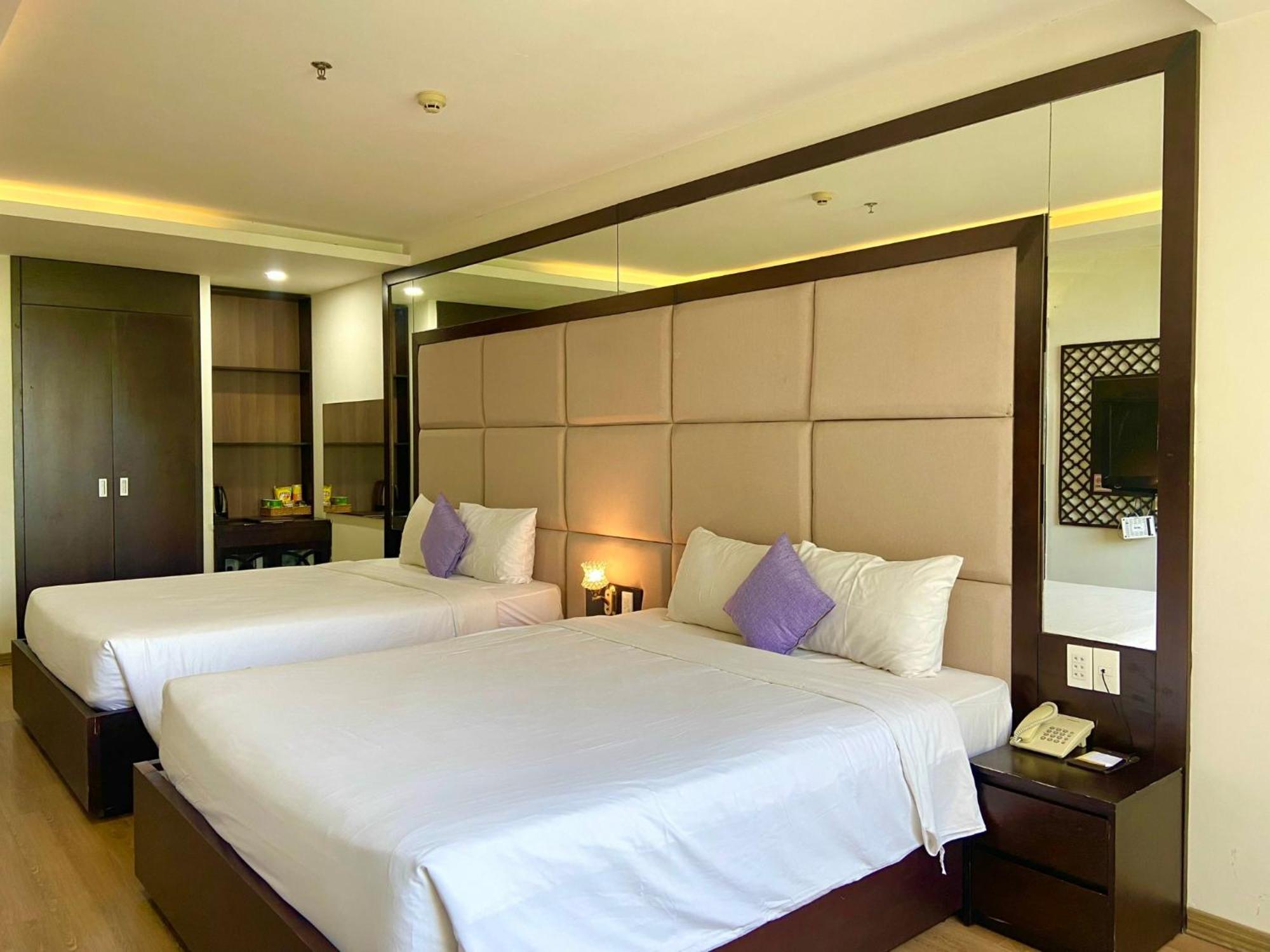 Pariat River Front Hotel Da Nang Buitenkant foto