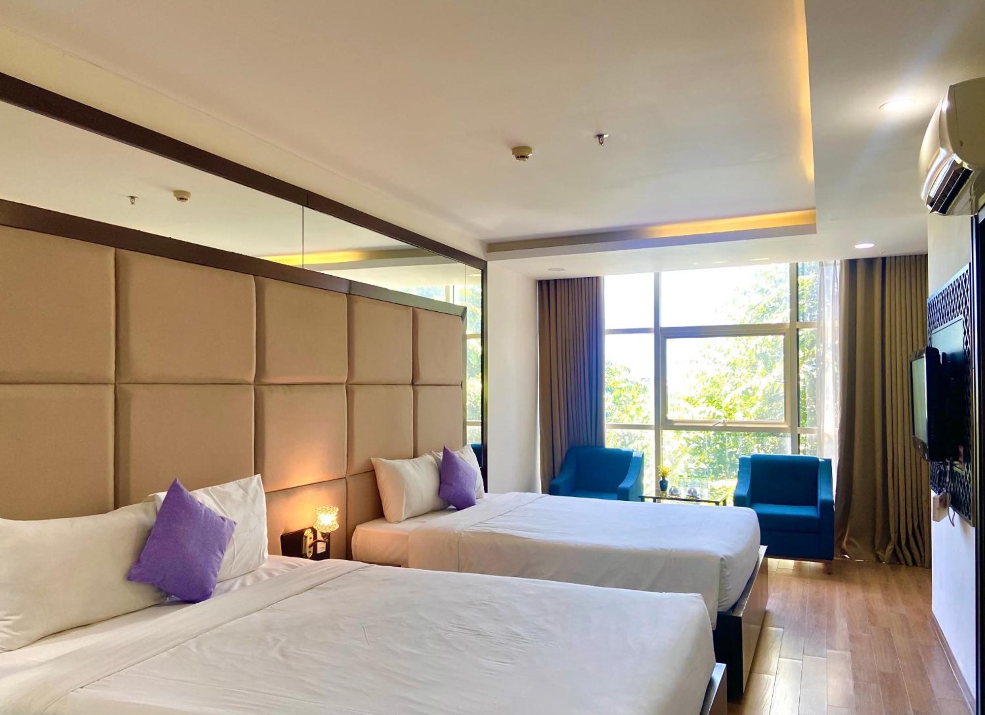 Pariat River Front Hotel Da Nang Buitenkant foto