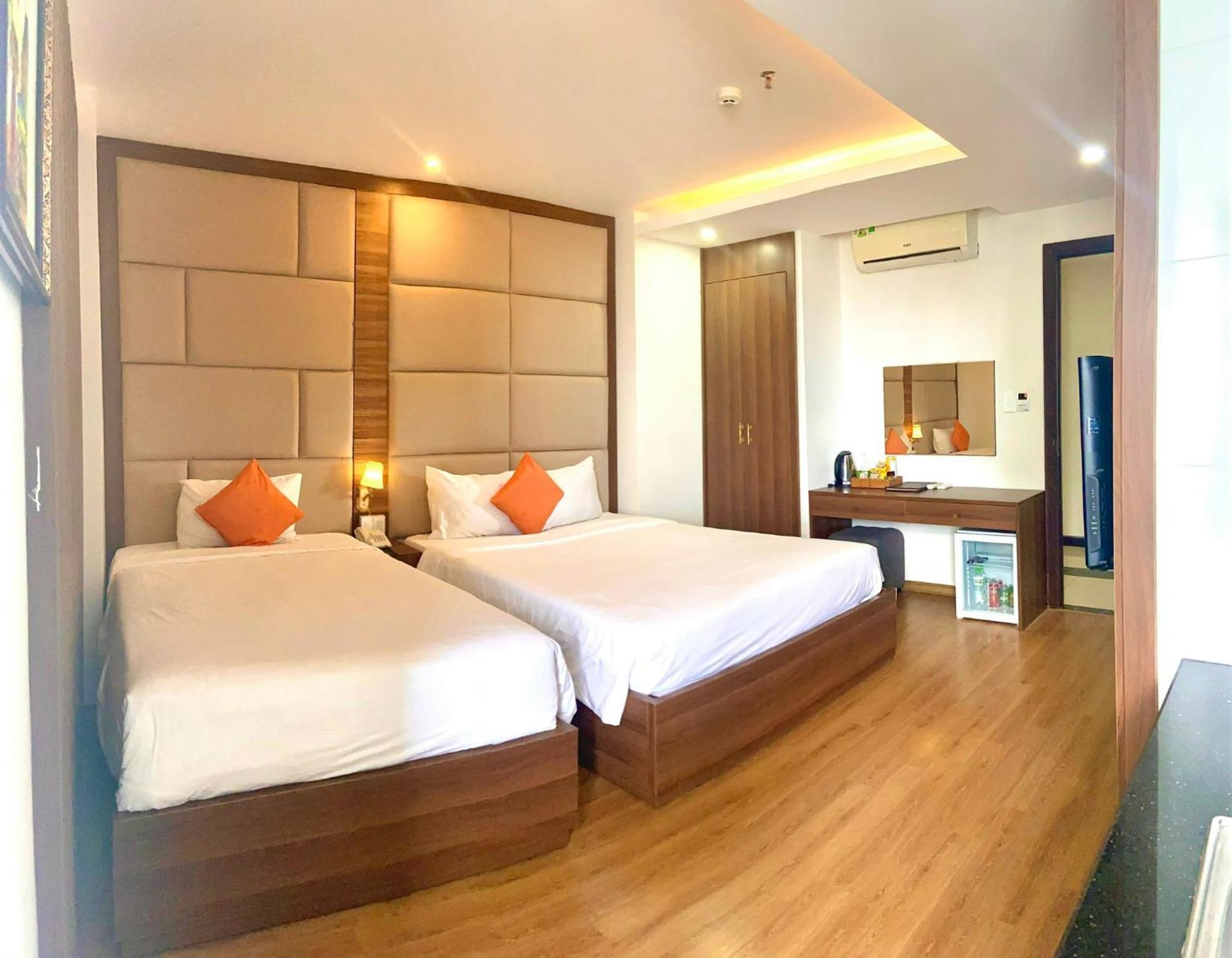 Pariat River Front Hotel Da Nang Buitenkant foto
